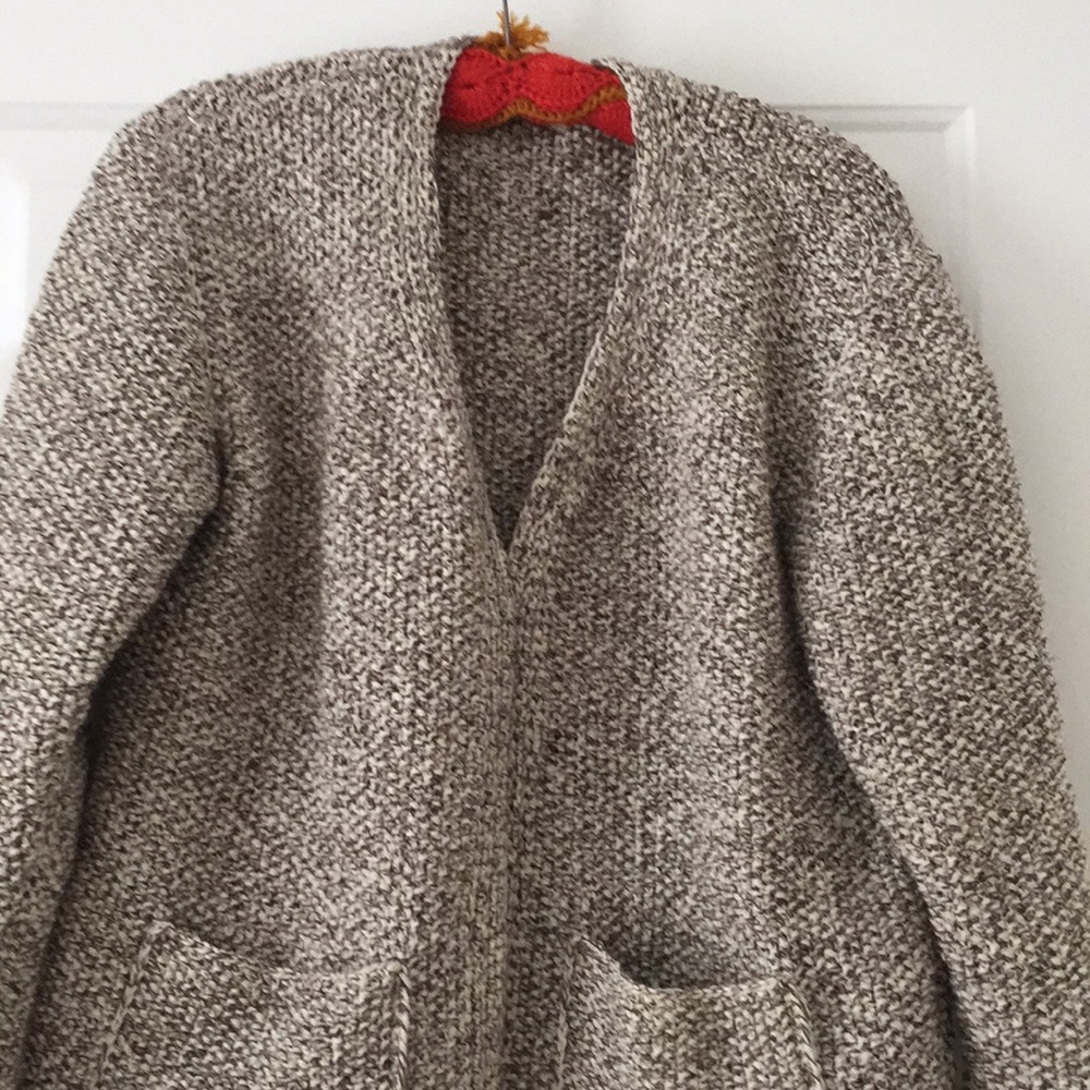 Violetsknitwear Hand knitted 100% wool cardigan